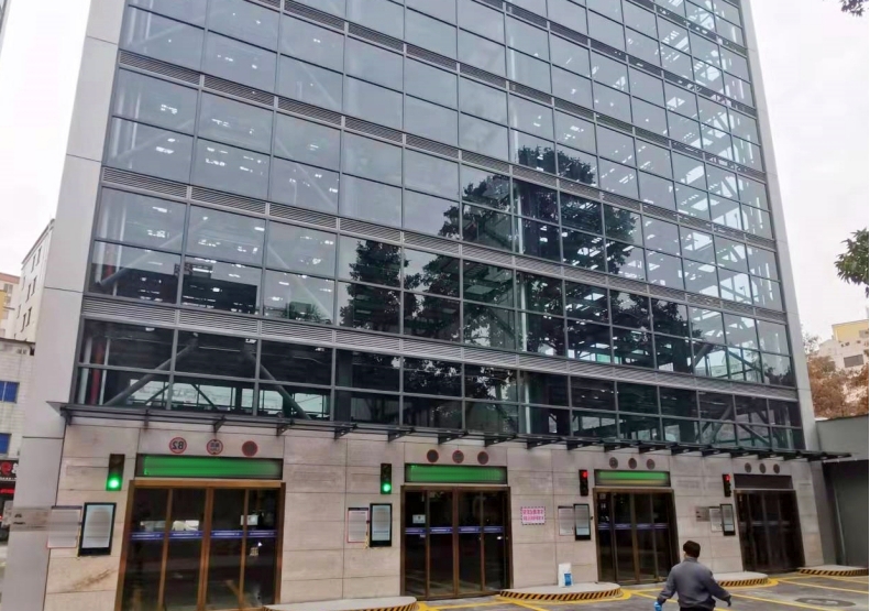 垂直升降立体车库